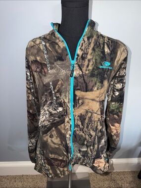 Mossy Oak Camouflage Fleece Jacket with Teal Trim